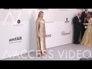 Jordan barrett, carine roitfeld, stella maxwell at the 2019 cannes amfar gala ( 480 x 854 )