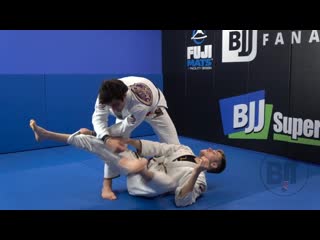 Lucas lepri modifieded spider guard pass