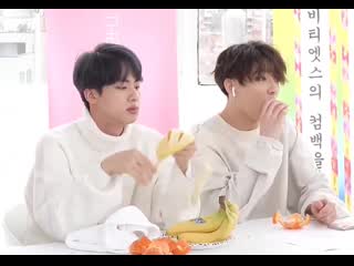 Someone could be this adorable while eating