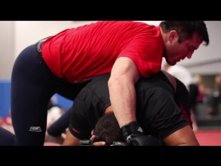 Dan hendo vs chael sonnen 2 minutes in camp