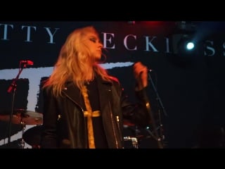 The pretty reckless oh my god live in paris divan by nowayfarer full ᴴᴰ