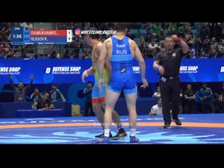 Askhat dilmukhamedov (kaz) roman vlasov (rus)