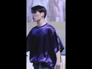 Fancam | 23 06 18 | jun (a c e black and blue) @ 6th fansign in junggu youth center