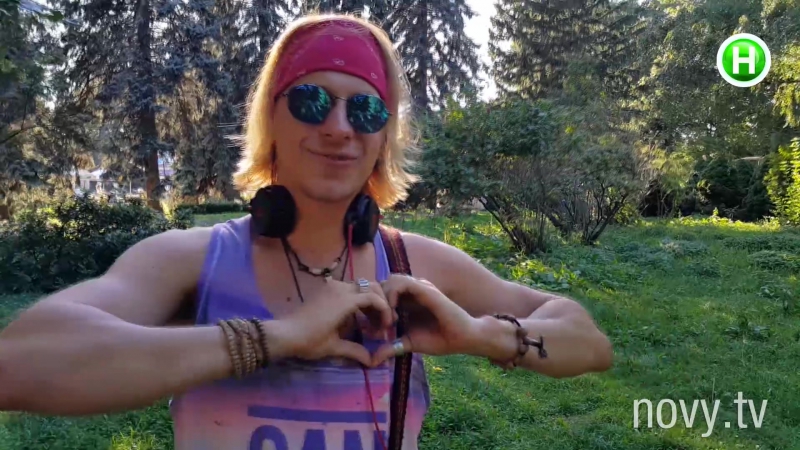 Саша з "київ вдень та вночі" вітає україну з днем народження!