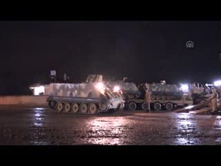 A large number of armored vehicles have been deployed at the syrian border to be shipped to idlib