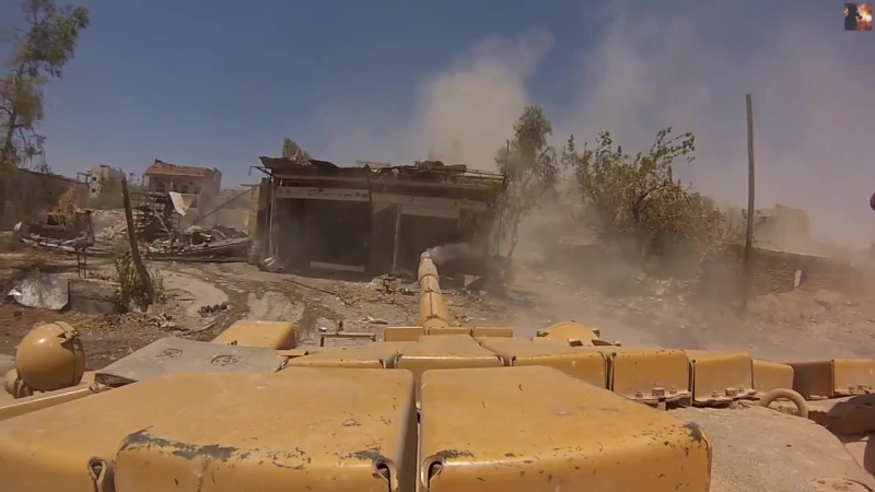Syria war syrian tanks in heavy fighting with rebels gopro 1080p сирия танки в боях за аль кабун