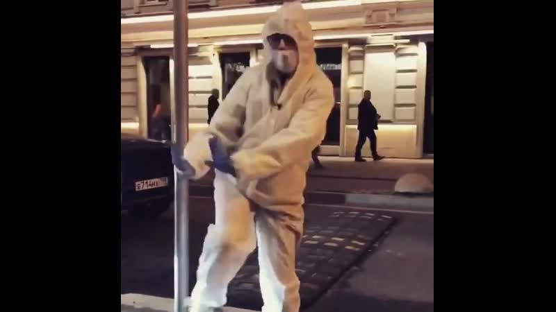 Ксюшадь осваивает новую профессию