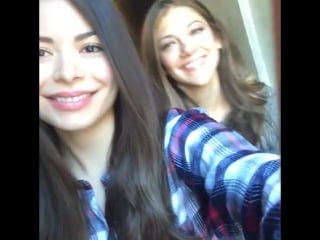 Live chat with miranda cosgrove and mia serafino