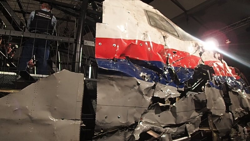 Как выглядит реконструкция сбитого "боинга"? #mh17