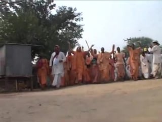 Govardhan parikrama with h h radhanath swami 2008 2