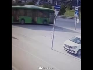 Водила автокрана задавил школьницу