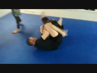 Момент тренирои в бойцовском клубе ronin