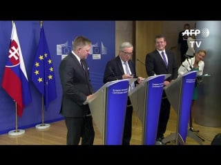 Thats my wife, sorry no, mrs merkel! juncker in presser