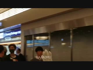 101118 bts arriving at haneda airport