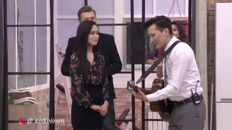 Ууу!😍😍😍 шынында, ұзақ күткен күн! мәди алинаға ғашық болып қалғаны бәрімізге белгілі болды💐 ұзаққа созбай, ұсыныс жасады!👍🏽👍🏽👍🏽