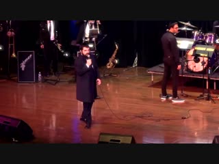 Shabbos medley benny friedman & ari goldwag (live 2018) בני פרידמן וארי גולדוואג שירי שבת