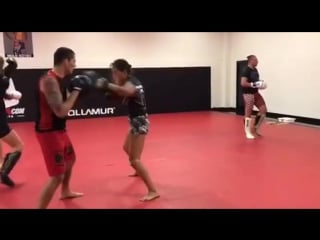 Юстына грачык в тайланде