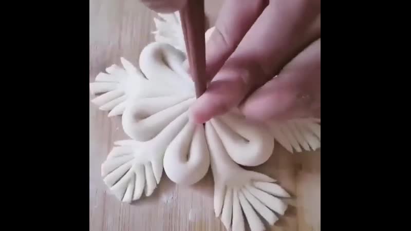 Лeпим снежинку из теcта к новогодним праздникам пригодится!