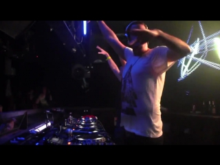W&w & hardwell live the night (w&w played mos london 2013)