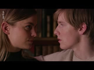 Paare hannah hoekstra\ louis hofmann