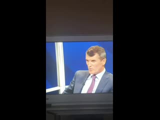 Roy keane just destroyed jamie carragher on live tv