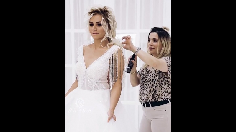 Когда девушка повернулась, у меня пропал дар речи