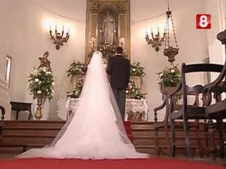 Wedding scene from anjo mau with gloria pires