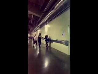 Sophia and lottie running in the backstage last night(31/7/15) in indianapolis (lou’s snap )