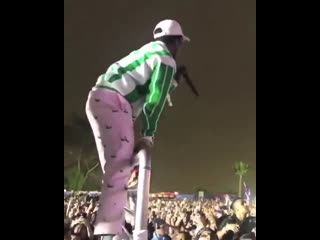 Camp flog gnaw lil uzi vert sanguine paradise