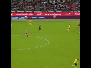 Next up @westham throwing it back to that nico pepe stunner at london stadium! arswhu @premierleague mp4