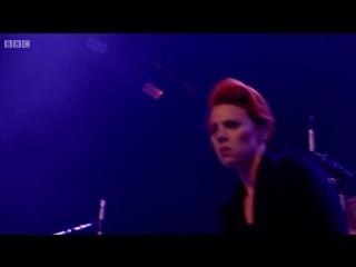 La roux tropical chancer (live @ «glastonbury 2015»)