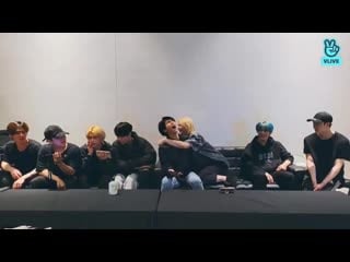 Theres so much happening here lol hyunjin hitting jisungs back and jisung being dramatic, changbin trying to save jisung by givi