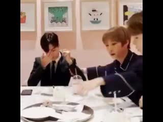 Renjun was removing sumn from jeno’s eye and really just get a fork and jeno was taken aback lmao why is this so funny