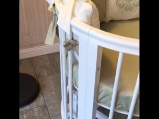 С удовольствием представляем нашу новую совершенную кроватку 🌸 mioche delice🌸 в трёх цветах белый венге шампань
⠀
⠀ с но