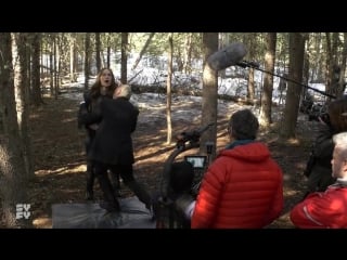 Wynonna earp behind the scenes seeing double and holler back, girl syfy