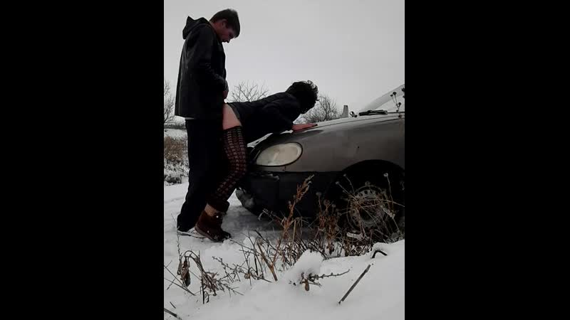Муж на работе и девушка согревает пизду зимой: порно видео на chelmass.ru
