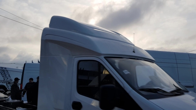 Спойлер на закабинный спальник