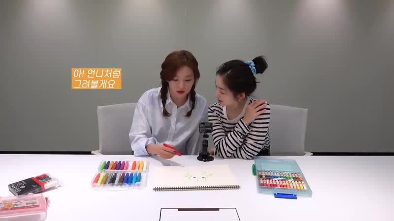 Irene seulgi’s little monster redvelvet irene seulgi 레드벨벳 아이린 슬기 redvelvet irene seulg