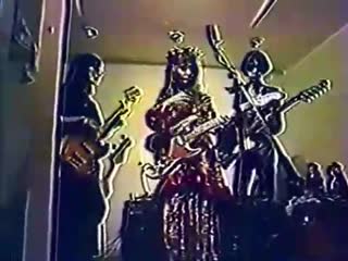 Shizuka (静香) planning for loneliness (孤独を図る) ( live with takashi mizutani at gallery hasegawa)