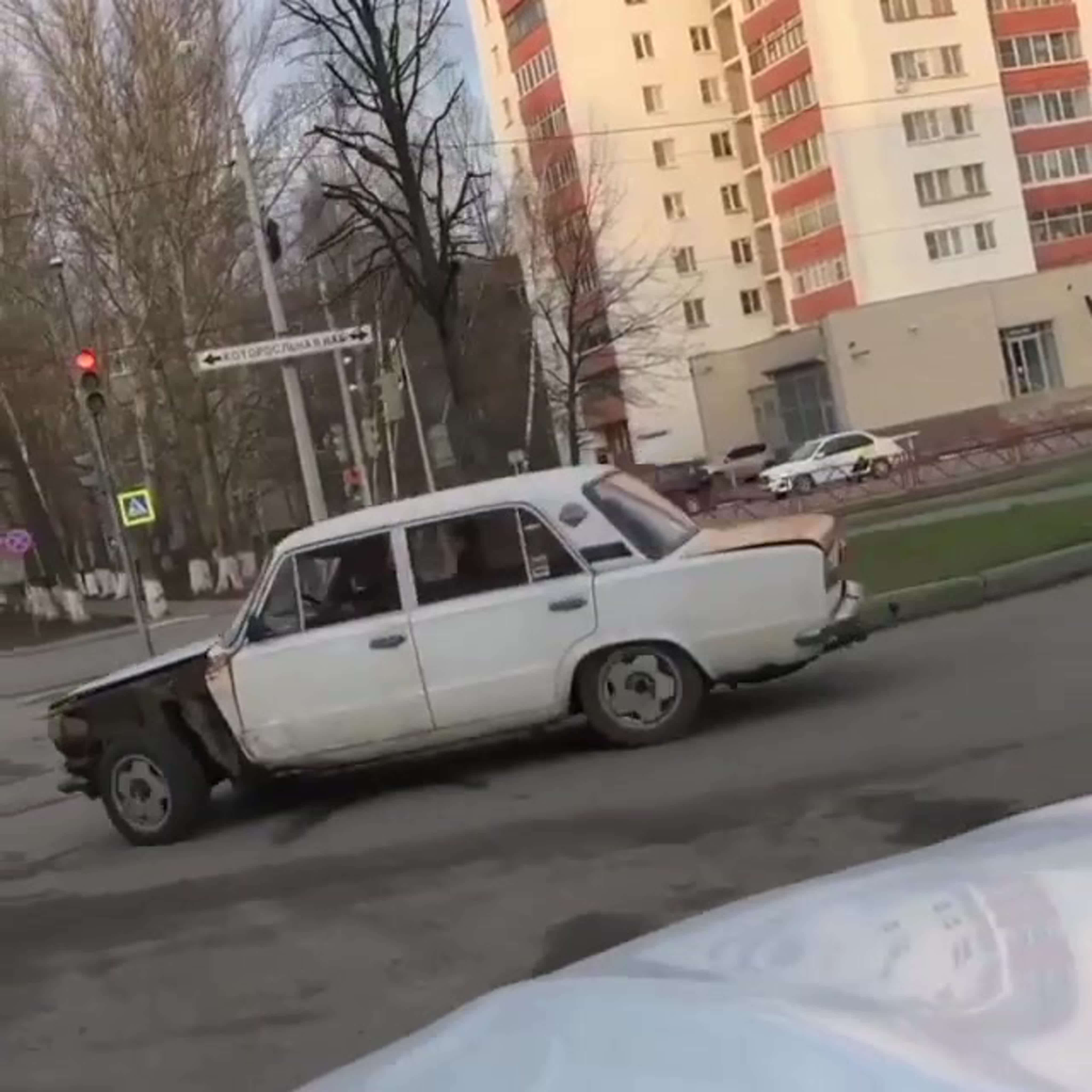 Когда пропустили на дороге (лада,бпан,таз,без пружин,без посадки авто ...