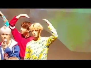 170930 jikook making a heart for the final pose ❤️