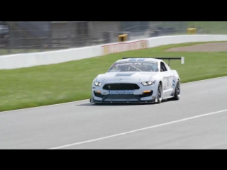 Gridlife trackbattle rd 1 vettes vs mustangs