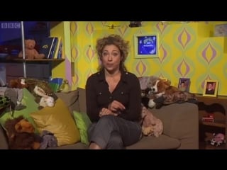 Alex kingston cbeebies bedtime story 253 crocodiles need kisses too