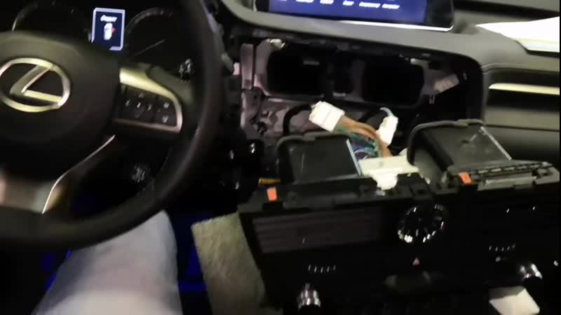 Lexus rx350 заменили магнитолу