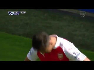 Mesut ozil sets up alexis sanchez