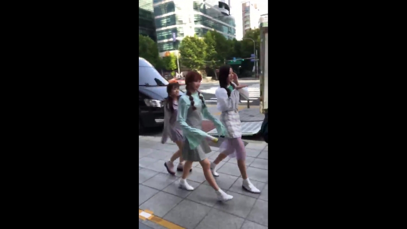 181007 iz*one kim chaewon, yabuki nako, jang wonyoung are spotted in gangnam @ izone girls