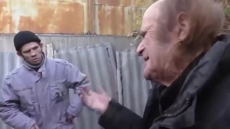 Бомжи мутят бизнес я никогда не поеду в китай какать на огороды