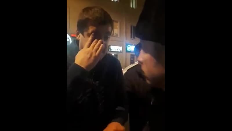 Судье дверью выбили глаз