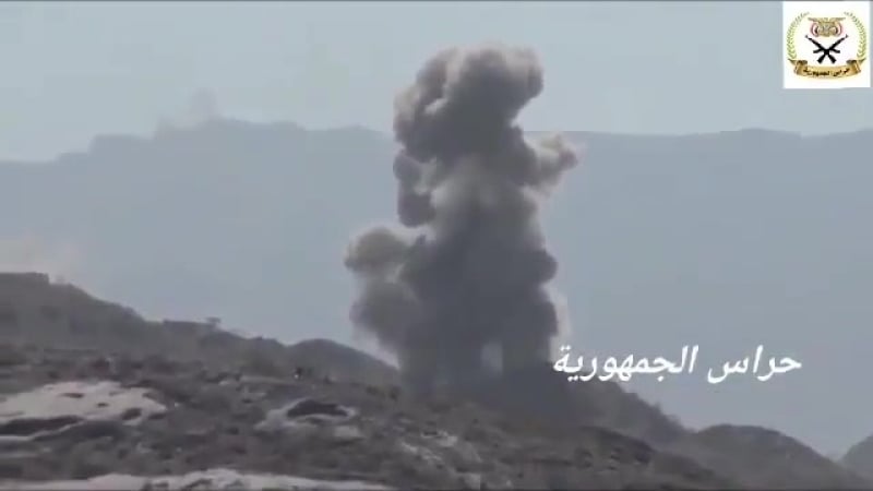 بالفيديو ألوية قوات حراس الجمهورية بقيادة العميد ركن طارق محمد عبدالله صالح تسيطر على سلسلة جبلية استراتيجية ومواقع للحوثيين في