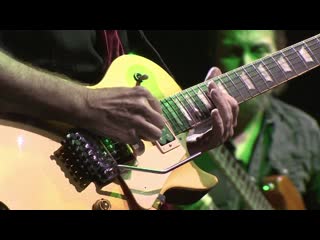 Steve hackett dancing with the moonlit knight